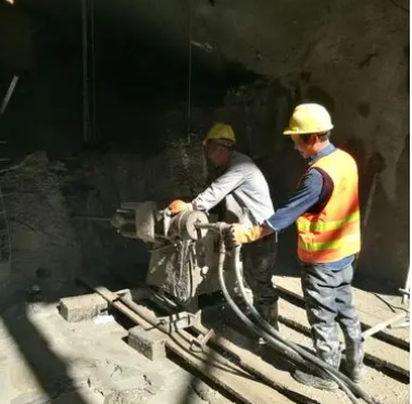 沿河水下抗分散灌浆料特点 水下不分散注浆料介绍