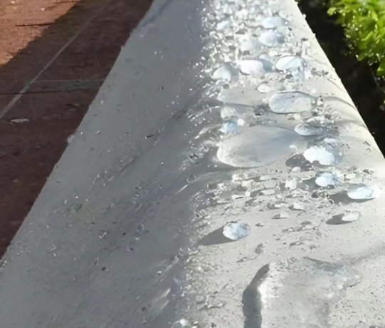 沿河硅烷浸渍涂料在混凝土保护中的应用