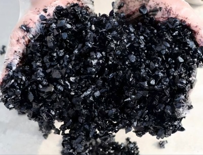 沿河沥青冷补料（沥青砂）的优势特点与施工流程解析